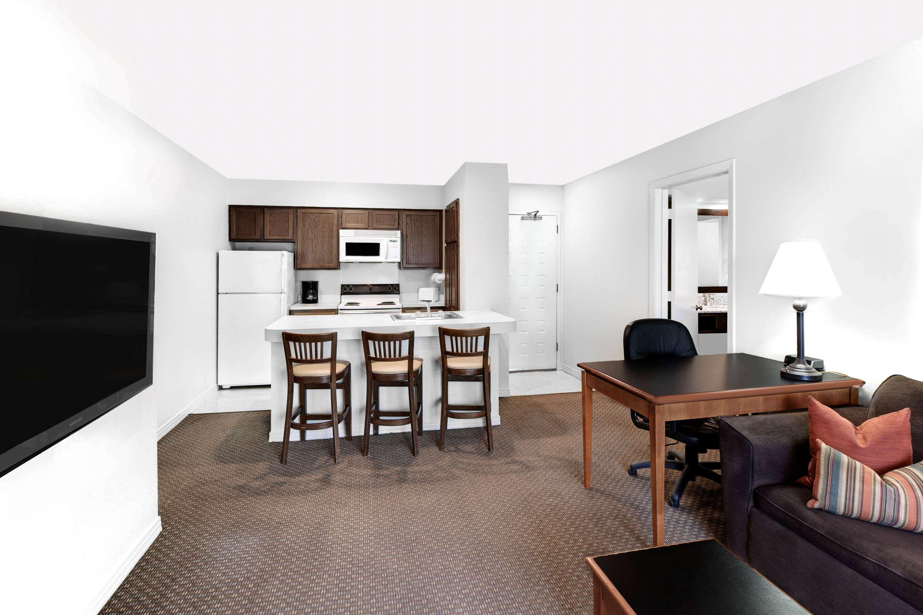 Value Suites Extended Stay - Arlington Eksteriør bilde