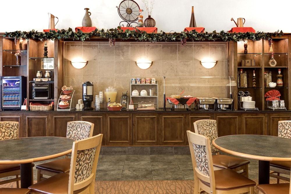 Value Suites Extended Stay - Arlington Eksteriør bilde
